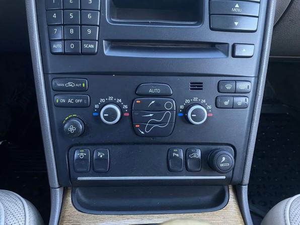 Volvo XC90 I Рестайлинг с пробегом 2006 года, цена 939 000 рублей, 305662 км, внедорожник, Автокод Объявления