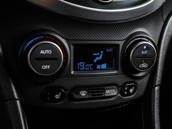 Hyundai Solaris I Рестайлинг с пробегом 2016 года, цена 1 019 000 рублей, 118861 км, седан, Автокод Объявления