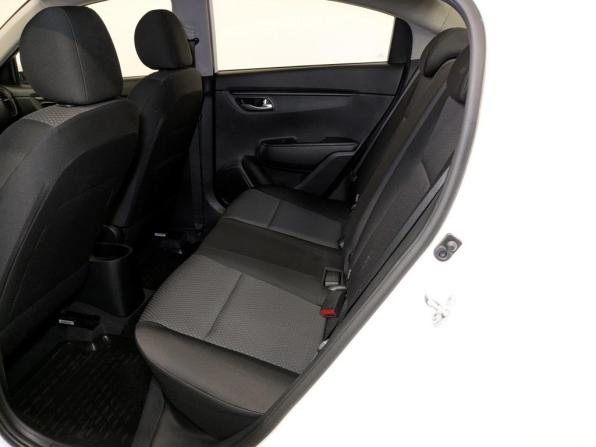 Kia Rio IV Рестайлинг с пробегом 2021 года, цена 1 485 000 рублей, 84330 км, седан, Автокод Объявления