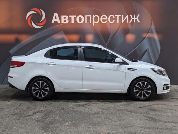 Kia Rio III Рестайлинг с пробегом 2016 года, цена 825 000 рублей, 112000 км, седан, Автокод Объявления