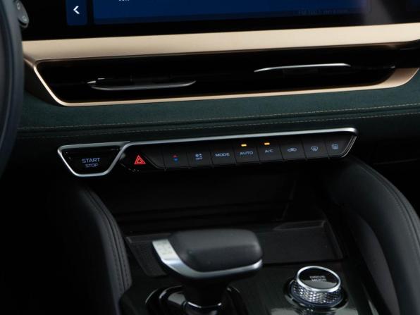 Geely Monjaro I с пробегом 2023 года, цена 3 149 046 рублей, 42243 км, внедорожник, Автокод Объявления