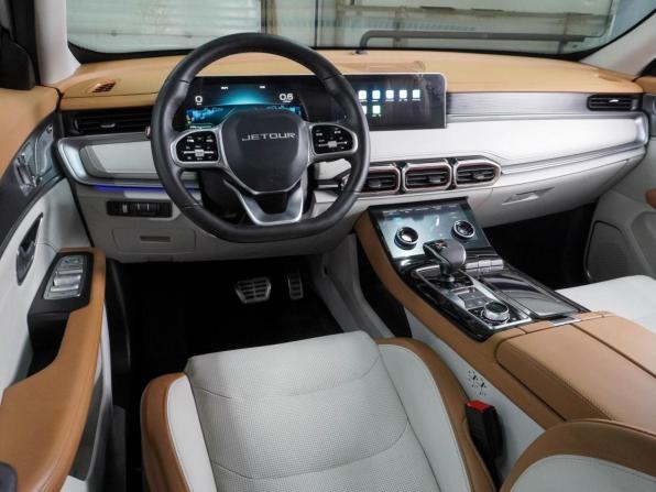 JETOUR X70+ I Рестайлинг с пробегом 2024 года, цена 2 134 000 рублей, 75 км, внедорожник, Автокод Объявления