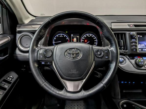 Toyota RAV4 IV (XA40) Рестайлинг с пробегом 2018 года, цена 2 315 000 рублей, 87452 км, внедорожник, Автокод Объявления