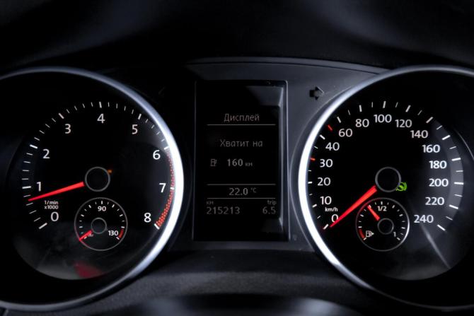 Volkswagen Golf VI с пробегом 2011 года, цена 699 000 рублей, 215000 км, хэтчбек, Автокод Объявления