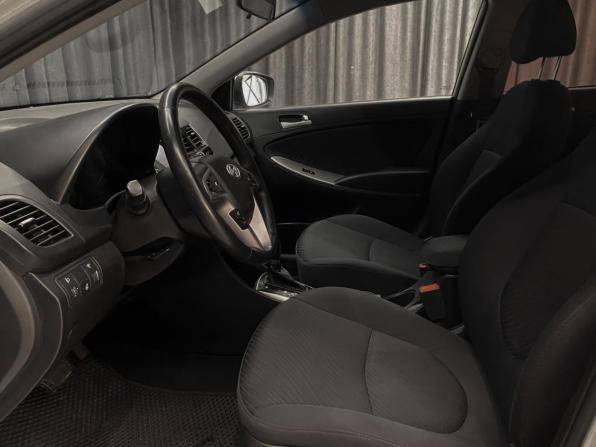 Hyundai Solaris I Рестайлинг с пробегом 2015 года, цена 860 000 рублей, 112000 км, седан, Автокод Объявления