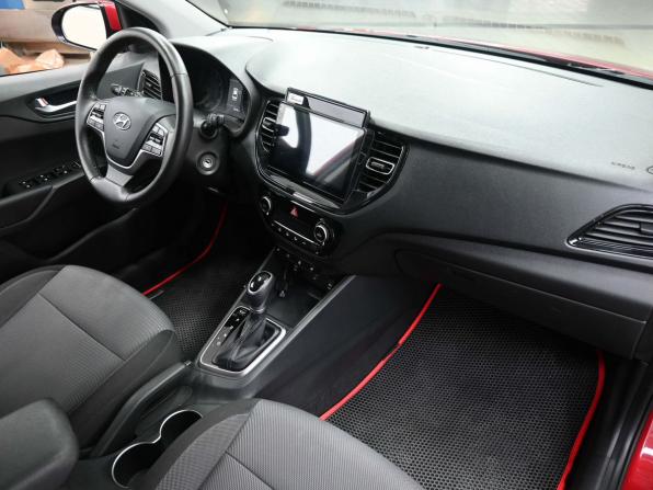 Hyundai Solaris II Рестайлинг с пробегом 2021 года, цена 2 049 900 рублей, 39500 км, седан, Автокод Объявления