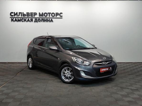 Hyundai Solaris I с пробегом 2012 года, цена 650 000 рублей, 187460 км, хэтчбек, Автокод Объявления