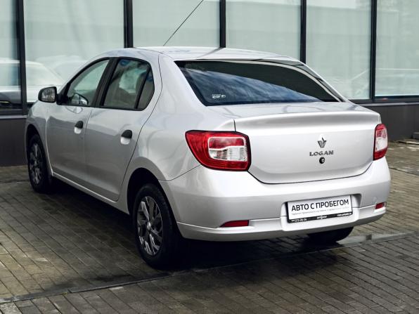 Renault Logan II Рестайлинг с пробегом 2019 года, цена 915 000 рублей, 133412 км, седан, Автокод Объявления