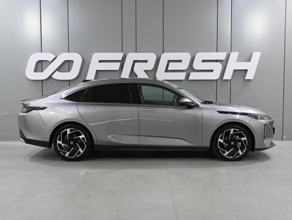 Changan Lamore с пробегом 2023 года, цена 2 049 000 рублей, 29629 км, седан, Автокод Объявления