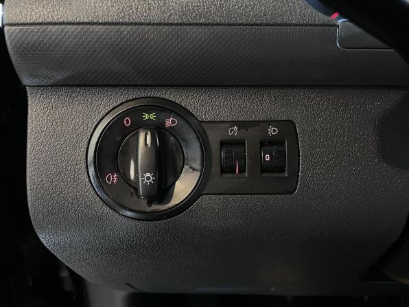 Volkswagen Caddy III Рестайлинг с пробегом 2011 года, цена 895 000 рублей, 226145 км, компактвэн, Автокод Объявления
