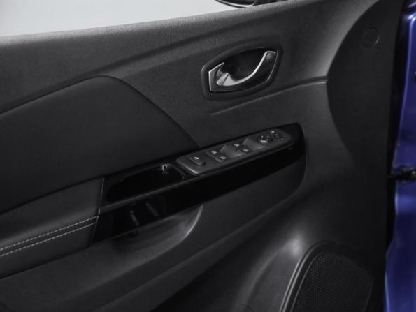 Renault Kaptur I Рестайлинг с пробегом 2021 года, цена 1 599 000 рублей, 136589 км, внедорожник, Автокод Объявления