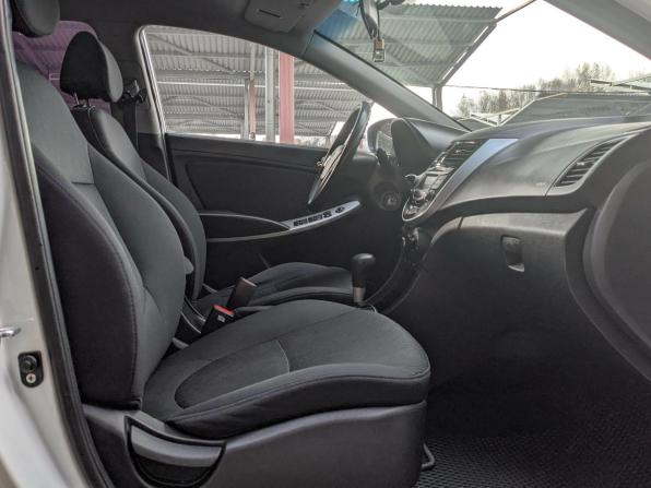 Hyundai Solaris I с пробегом 2013 года, цена 799 900 рублей, 145000 км, седан, Автокод Объявления