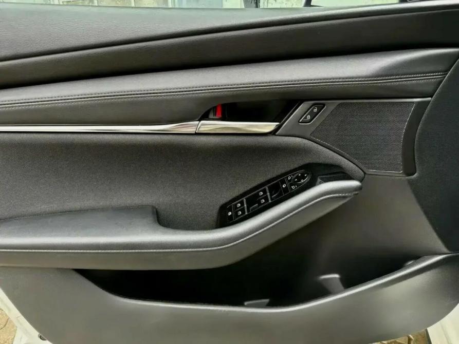 Mazda 3 IV (BP) Набережные Челны  - изображение 18