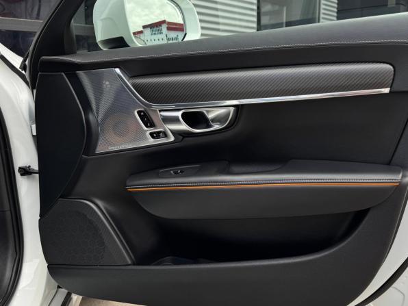 Volvo V90 Cross Country I с пробегом 2018 года, цена 3 190 000 рублей, 81821 км, универсал, Автокод Объявления