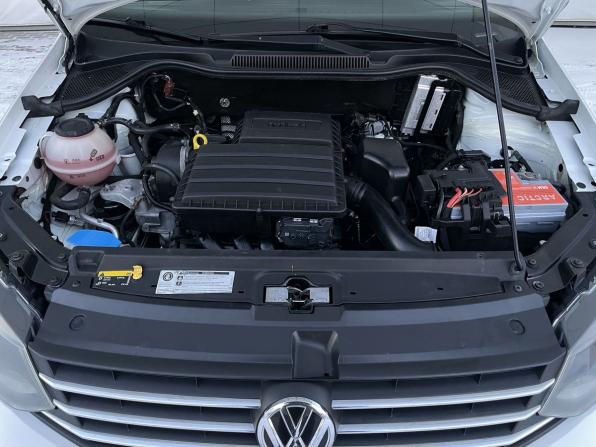 Volkswagen Polo V Рестайлинг с пробегом 2019 года, цена 952 000 рублей, 243000 км, седан, Автокод Объявления