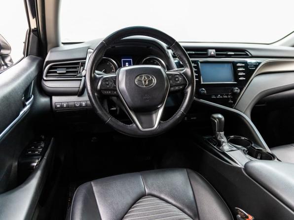 Toyota Camry VIII (XV70) с пробегом 2019 года, цена 2 298 000 рублей, 105256 км, седан, Автокод Объявления