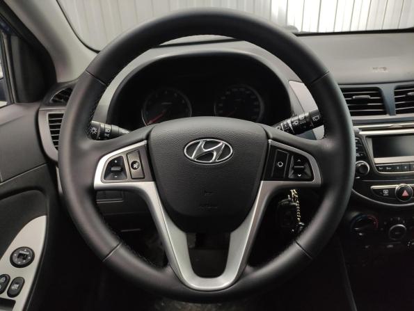 Hyundai Solaris I Рестайлинг с пробегом 2014 года, цена 970 000 рублей, 71000 км, хэтчбек, Автокод Объявления