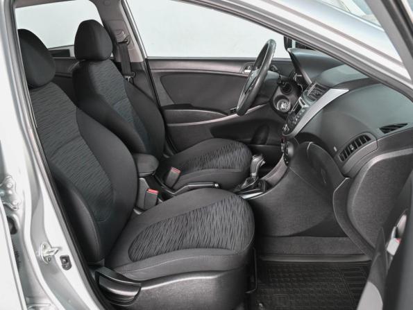 Hyundai Solaris I Рестайлинг с пробегом 2015 года, цена 1 299 000 рублей, 68400 км, хэтчбек, Автокод Объявления
