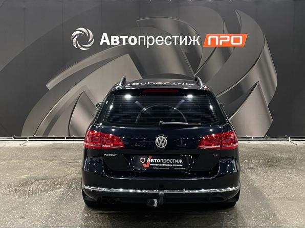 Volkswagen Passat B7 с пробегом 2011 года, цена 1 030 000 рублей, 218448 км, универсал, Автокод Объявления