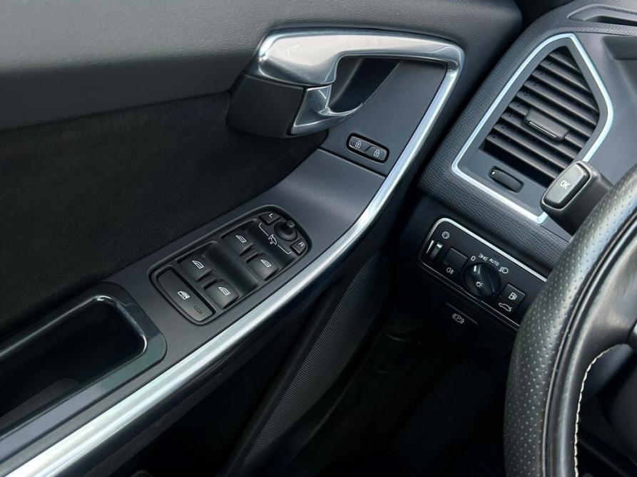 Volvo XC60 I Рестайлинг Санкт-Петербург  - изображение 20