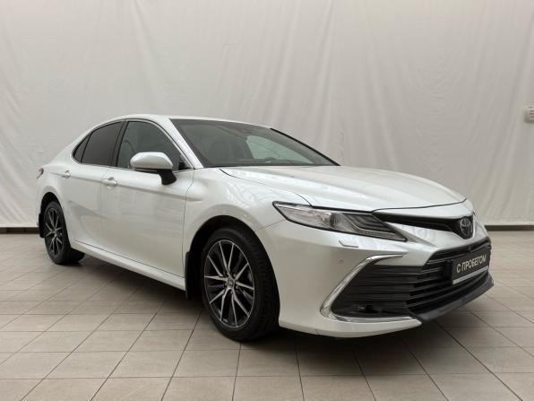 Toyota Camry VIII (XV70) Рестайлинг с пробегом 2021 года, цена 2 950 000 рублей, 93763 км, седан, Автокод Объявления