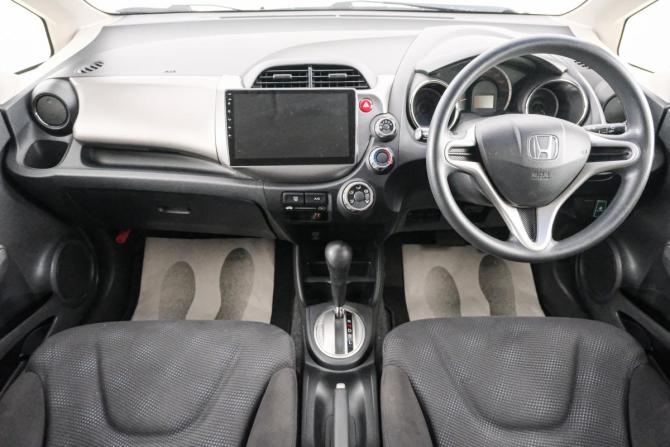 Honda Fit II с пробегом 2012 года, цена 989 000 рублей, 47000 км, хэтчбек, Автокод Объявления