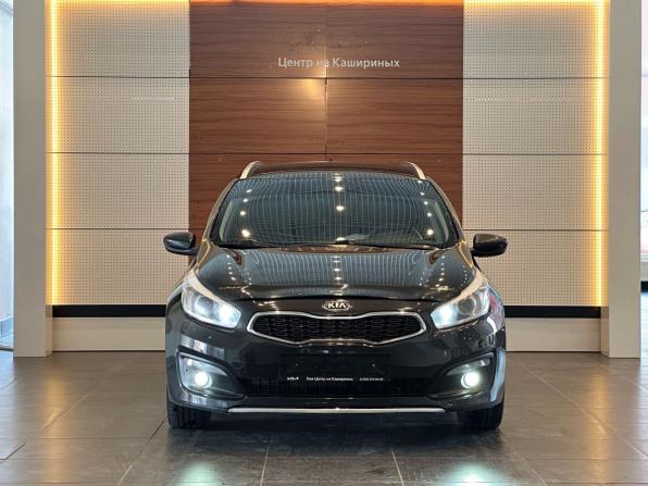 Kia Ceed II Рестайлинг с пробегом 2017 года, цена 1 369 990 рублей, 135471 км, универсал, Автокод Объявления