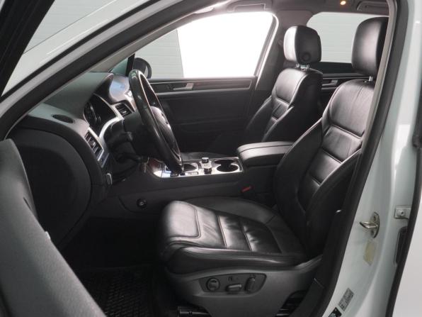 Volkswagen Touareg II с пробегом 2013 года, цена 2 299 000 рублей, 178688 км, внедорожник, Автокод Объявления