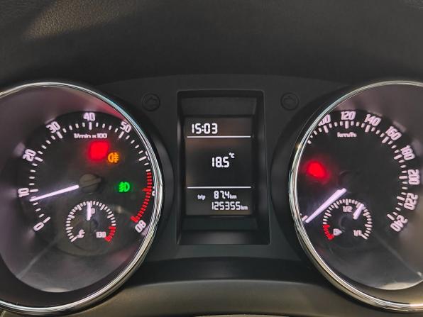 Skoda Yeti I Рестайлинг с пробегом 2014 года, цена 1 149 000 рублей, 125355 км, внедорожник, Автокод Объявления