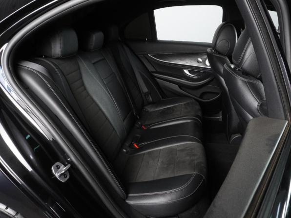 Mercedes-Benz E-Класс V (W213 S213 C238) с пробегом 2018 года, цена 3 049 000 рублей, 296218 км, седан, Автокод Объявления