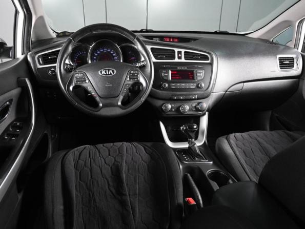 Kia Ceed II с пробегом 2015 года, цена 1 239 000 рублей, 171083 км, универсал, Автокод Объявления
