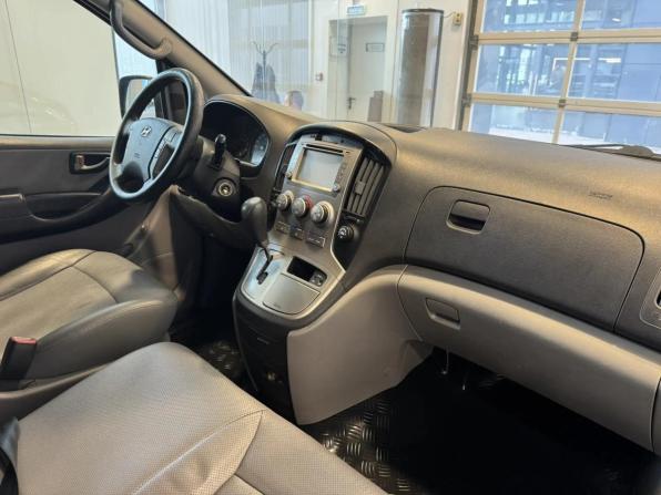 Hyundai Grand Starex I с пробегом 2013 года, цена 1 720 000 рублей, 213026 км, минивэн, Автокод Объявления