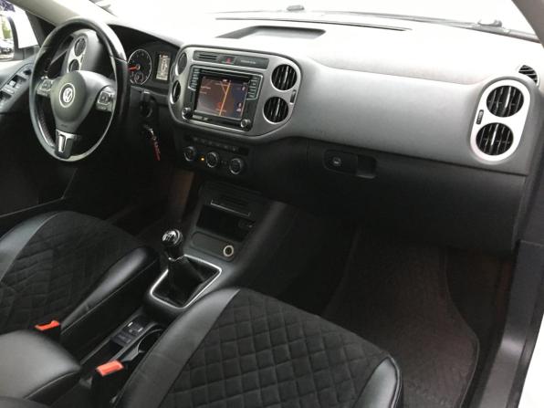 Volkswagen Tiguan I Рестайлинг с пробегом 2015 года, цена 1 079 000 рублей, 175104 км, внедорожник, Автокод Объявления