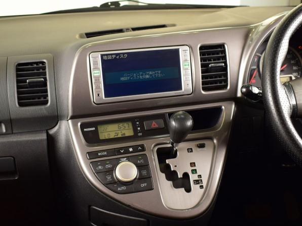 Toyota Wish I Рестайлинг с пробегом 2008 года, цена 825 999 рублей, 400463 км, компактвэн, Автокод Объявления
