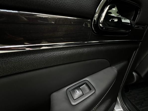 Jeep Grand Cherokee IV (WK2) Рестайлинг с пробегом 2021 года, цена 4 400 000 рублей, 122888 км, внедорожник, Автокод Объявления
