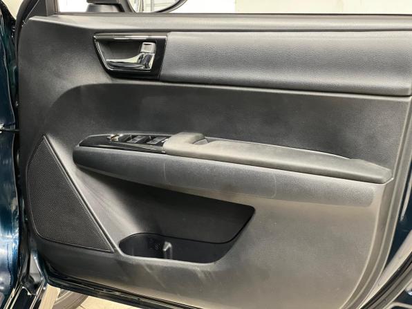 Toyota Corolla XI (E160 E170) Рестайлинг 2 с пробегом 2018 года, цена 1 499 000 рублей, 60500 км, универсал, Автокод Объявления
