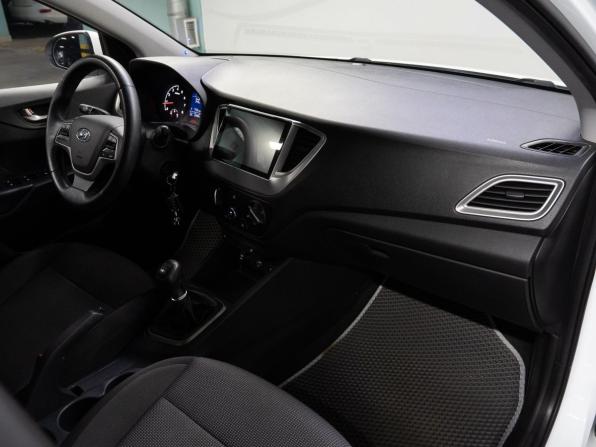 Hyundai Solaris II с пробегом 2019 года, цена 1 159 000 рублей, 103068 км, седан, Автокод Объявления