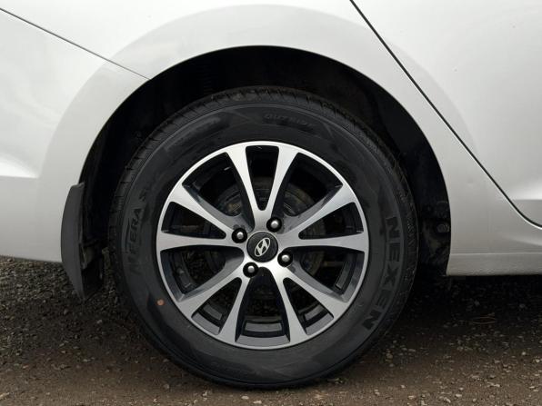 Hyundai Solaris II с пробегом 2019 года, цена 1 400 000 рублей, 84500 км, седан, Автокод Объявления