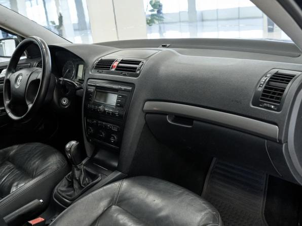 Skoda Octavia II (A5) с пробегом 2008 года, цена 368 000 рублей, 231954 км, лифтбек, Автокод Объявления