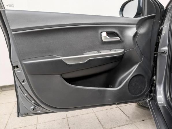 Kia Rio III Рестайлинг с пробегом 2015 года, цена 950 000 рублей, 113903 км, седан, Автокод Объявления