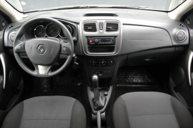 Renault Sandero II с пробегом 2015 года, цена 825 000 рублей, 142860 км, хэтчбек, Автокод Объявления