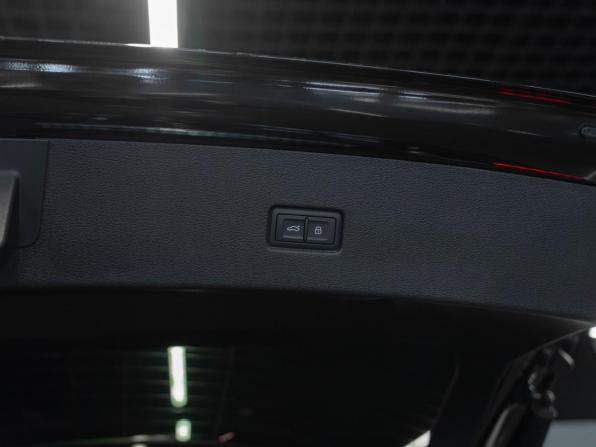 Audi RS Q8 I с пробегом 2022 года, цена 14 650 000 рублей, 17403 км, внедорожник, Автокод Объявления