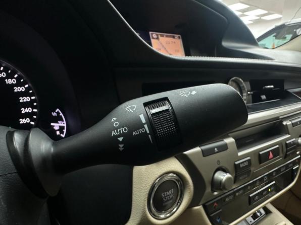 Lexus ES VI с пробегом 2015 года, цена 2 690 000 рублей, 134391 км, седан, Автокод Объявления