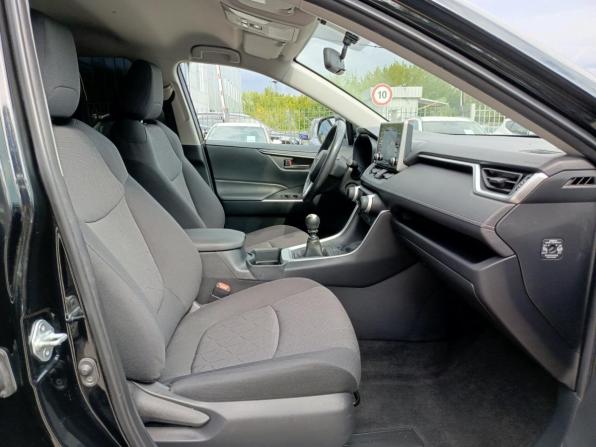 Toyota RAV4 V (XA50) с пробегом 2021 года, цена 2 935 000 рублей, 93120 км, внедорожник, Автокод Объявления