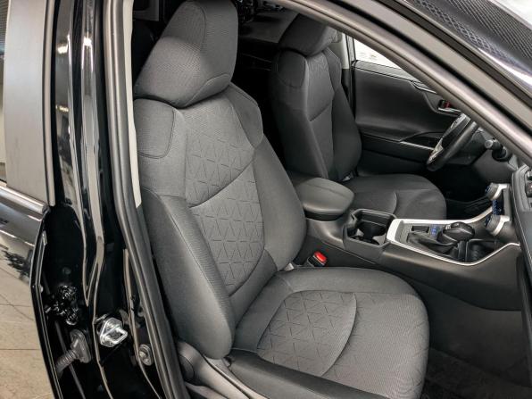Toyota RAV4 V (XA50) с пробегом 2021 года, цена 3 700 000 рублей, 72310 км, внедорожник, Автокод Объявления