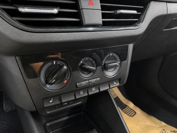 Skoda Rapid II с пробегом 2020 года, цена 1 349 000 рублей, 74000 км, лифтбек, Автокод Объявления