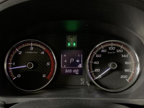 Mitsubishi L200 V с пробегом 2018 года, цена 1 780 000 рублей, 320100 км, offers.body_type.unknown, Автокод Объявления