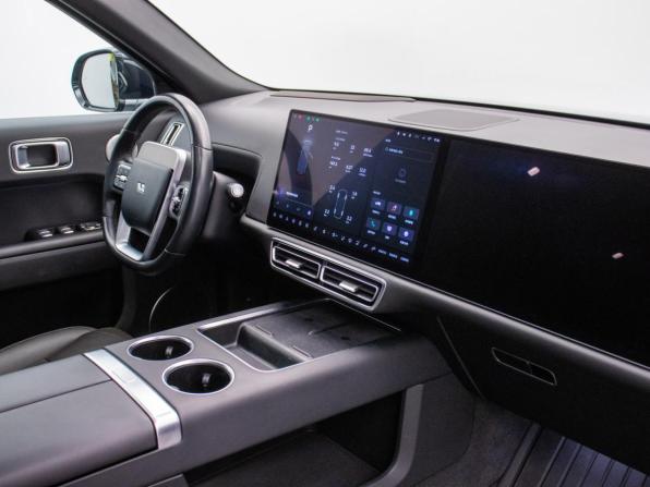Li Auto (Lixiang) L9 I с пробегом 2023 года, цена 6 090 000 рублей, 70472 км, внедорожник, Автокод Объявления