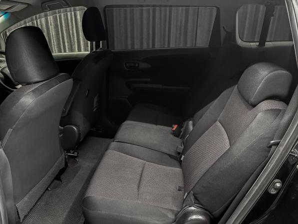 Toyota Wish II Рестайлинг с пробегом 2012 года, цена 1 250 000 рублей, 181156 км, минивэн, Автокод Объявления