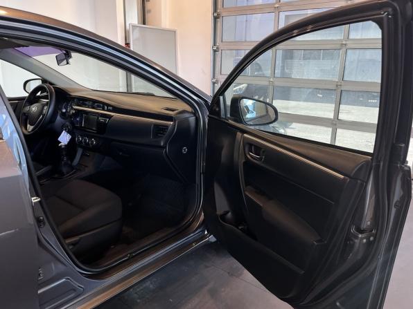 Toyota Corolla XI (E160 E170 E180) с пробегом 2013 года, цена 846 300 рублей, 237480 км, седан, Автокод Объявления